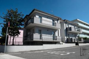 Du Lac Aparments 2, Десензано-дель-Гарда