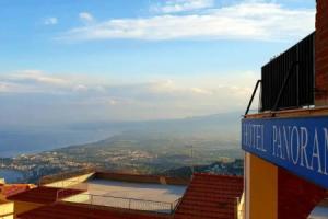 Hotel «Panorama di Sicilia», Кастельмола