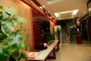 Paradis Hotel, Халонг