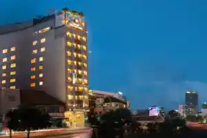 Silverland Central Hotel, Хошимин