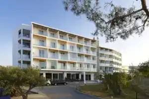 Vasia Royal Hotel, Гувес