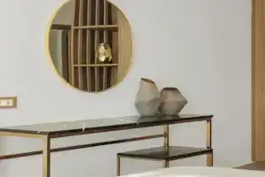 Cens Silver, Янина