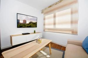 Amazing 3bd apt. Beach and center + parking, Аликанте