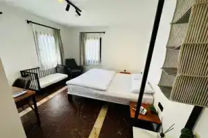 The New House, Бодрум