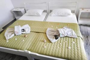 cactus beach paros, Писо Ливади