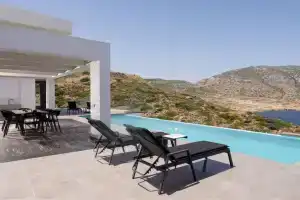 Rock Bay Villas Crete, Агия-Пелагия
