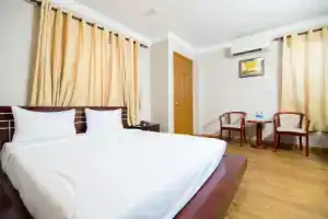 Отель «Reddoorz Quynh Giang Near Hiecc Tan Binh», Хошимин