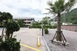 Tobedzz Hotel, Ранонг