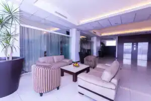 Hotel «Crown Victoria», Керетаро
