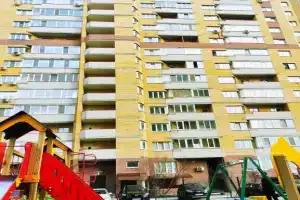 Апартаменты на улице Мельникайте 144, Тюмень