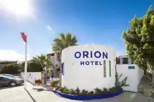 Orion Hotel, Битез