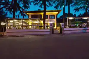 Отель «Nizam Butik Otel Büyükada», Бююкада