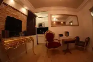 Golden Apartments, Эссен