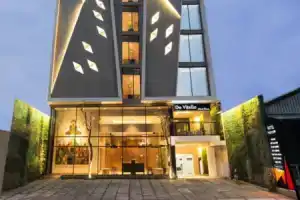 Yellow Star Ambarukmo Hotel, Джокьякарта