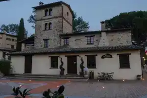 Borgo Pulciano Resort, Умбертиде