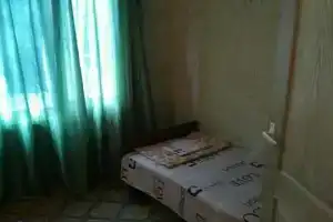 Apartamenty na ul Gochua 13, Пицунда