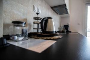 Zennova 9 City Center Pearl, Салоники