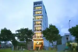 Son Tra Green Hotel & Apartment, Дананг