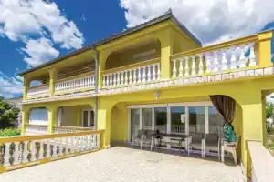 Nice Home in Senj With Wifi and 2 Bedrooms, Сень