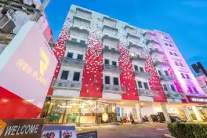Отель «Red Planet Phuket Patong - Sha Extra Plus», Патонг