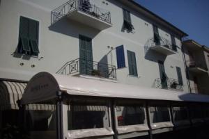 Albergo Ristorante Pizzeria Roma, Арма-ди-Таджа