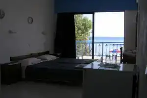 Hotel «Eleni Beach», Ливадия