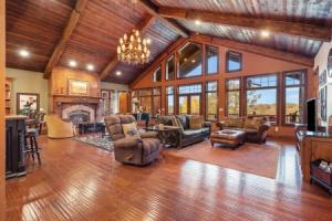 The Lodge at Rock Canyon, Брэнсон