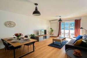 Lumina stylish apart near Pasaż Łódzki, Лодзь