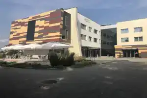 Grape Town - Hotel, Spa, Sport, Bowling, Squash, Restaurant, Зелёна-Гура