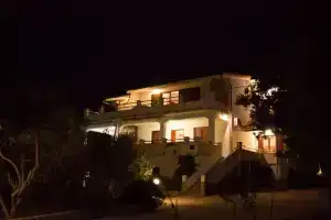 Apartment UGA - perfect location: A5 - Božica Mandre, Island Pag, Mandre