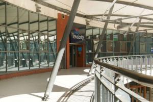 Travelodge Birmingham Central Broadway Plaza, Бирмингем