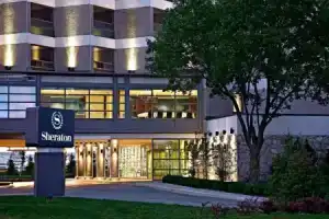 Отель «Sheraton Montreal Airport», Дорваль