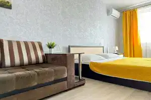 EasyRent на проспекте Карла Маркса 242, Самара
