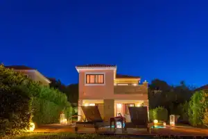 Hotel St John Villas Suites and Spa-Adults Only, Циливи-Планос