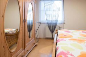 Ferienwohnungen Wittmann, Wohnung 1.OG, Бад-Штаффельштайн