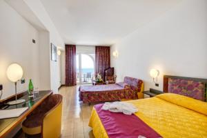 Hotel Antares Olimpo, Маццео