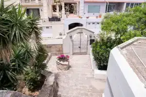D View 4 You, Мелиха