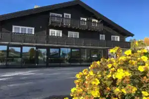 Øen Turistsenter, Гейло