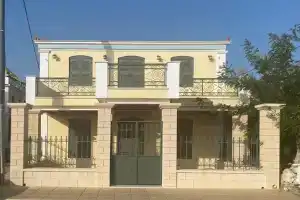 Naias Aegina, Sea-front apartment 95 sqm, Эгина