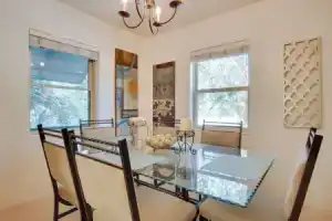 5 Mi to Dtwn: Tuscon Escape w/ Yard & Patio!, Тусон