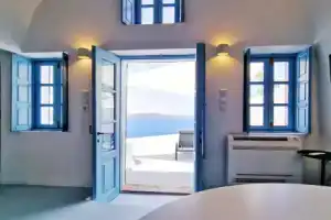 Kaprimo Scenery, Фира