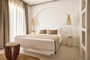 Villa Aethera Milos, Адамас