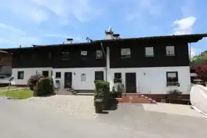 Luxurious Holiday Home in Kirchberg With Garden, Кирхберг