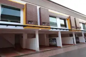 The Ring Hotel, Хатъяй