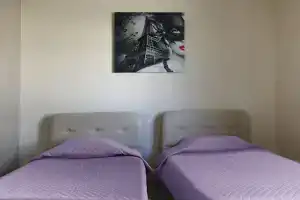 2BR Maisonette Pool - Walk to Beach, Пафос