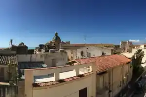 Vittorio Emanuele Boutique Hotel, Шакка