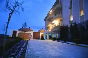 Doc's Wellness & Spa Hotel, Хаймана