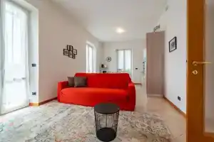Bright and Cozy in Menaggio by Wonderful Italy, Менаджо