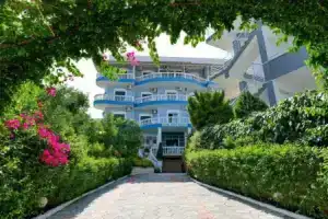 Hotel «Divo Palace», Ксамил