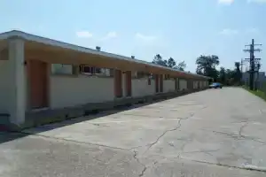 Deluxe Inn Motel, Лейк-Чарльз